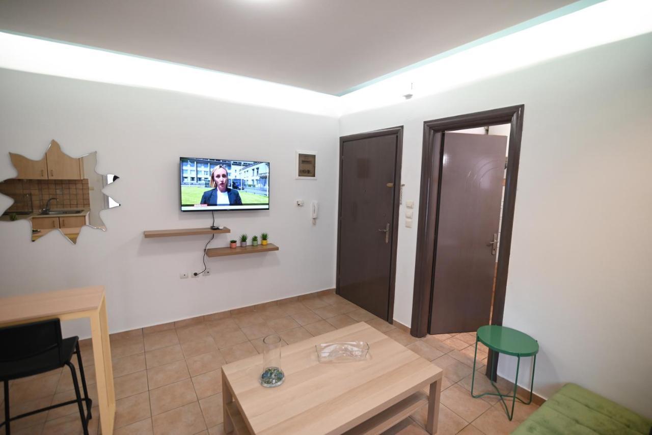 Appartamento The Whole Packet B1 Center With Parking Larissa Esterno foto